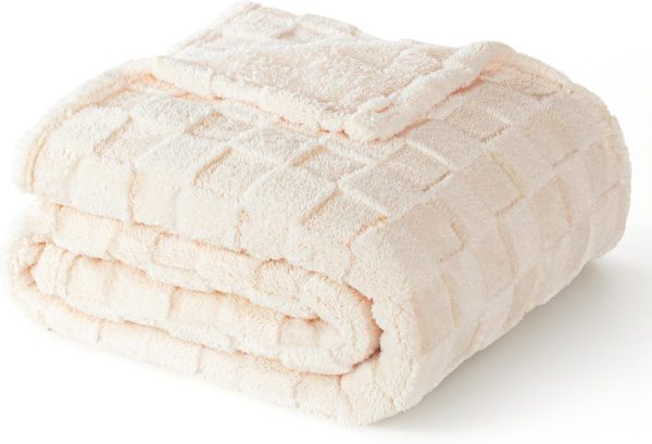 3D Checkered Fleece Throw Blanket