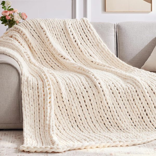 img-4b12998093b4052690b4 Chunky Knit Chenille Throw