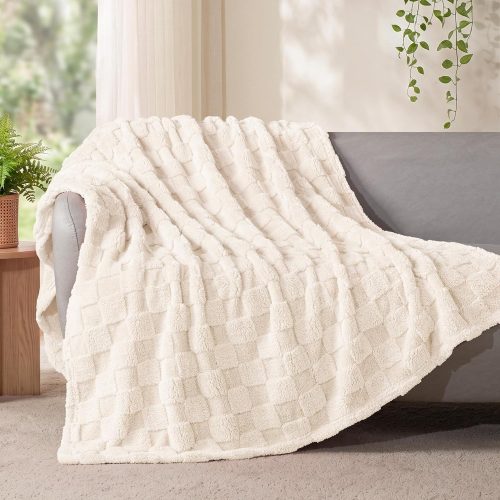 3D Checkered Fleece Throw Blanket