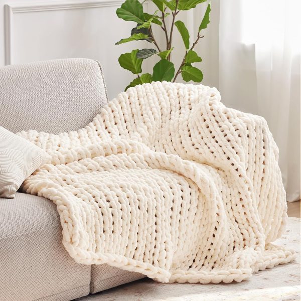 img-b208856a07a4503a8590 Chunky Knit Chenille Throw